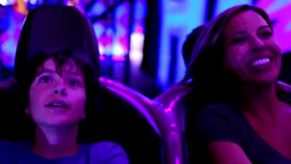 Hersheypark candylane hours Hershey Lodge is an Official Resort of Hersheypark, giving you access to the FREE resort benefits. Receive valuable savings, shuttle service and exclusive access during your stay.