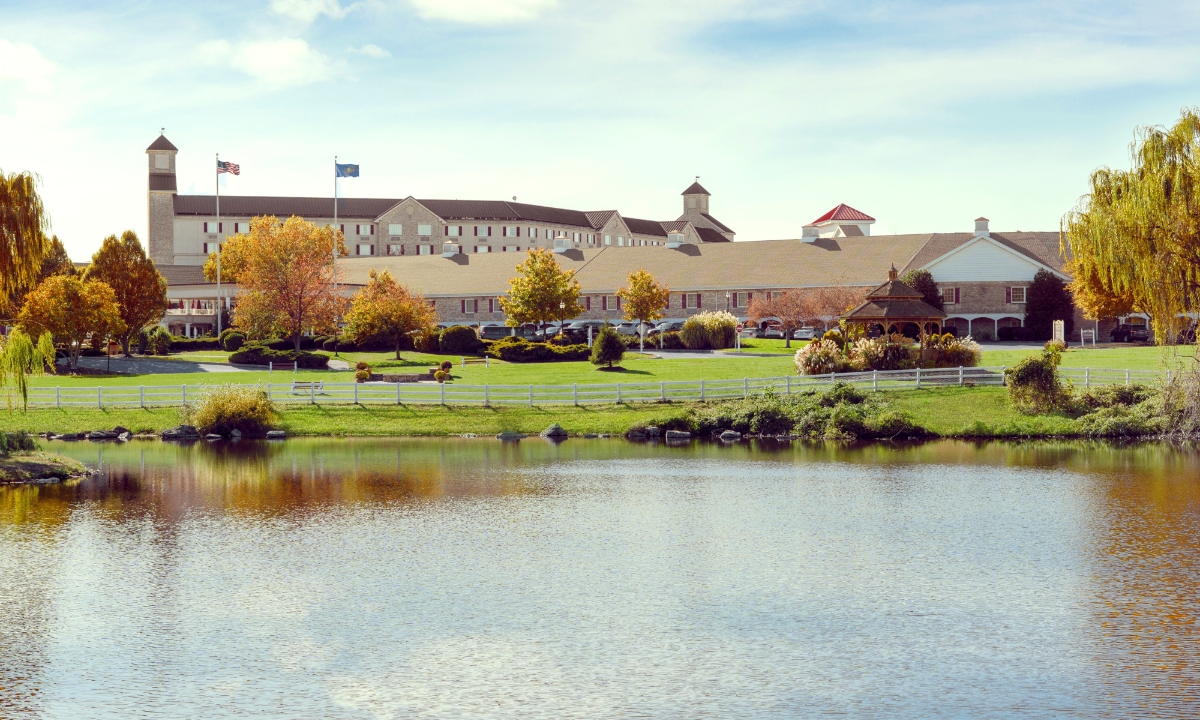 Hershey Lodge during the fall