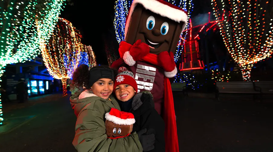 Hersh with kids at Christmas